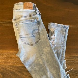 Size 0 American eagle super stretch jeans acid wash